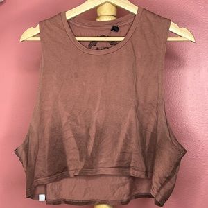 Sleeveless crop by insight size L